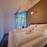 Penthouse In Am Wasser + Parken + Wlan + Netflix +kamin アパート *