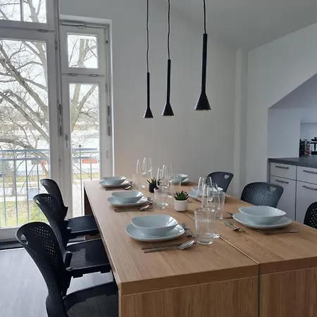 Penthouse In Am Wasser + Parken + Wlan + Netflix +kamin アパート