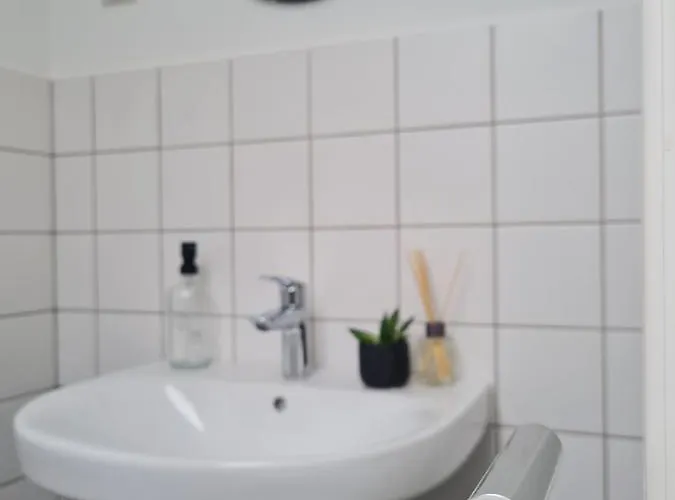 شقة Penthouse In Am Wasser + Parken + Wlan + Netflix +kamin فيلداو